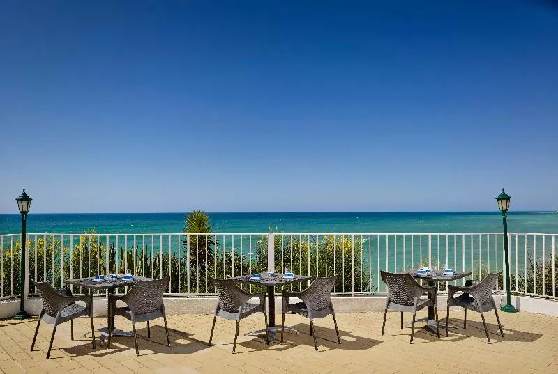 Fotos del hotel Holiday Inn Algarve - Armação De Pêra, An Ihg:  6