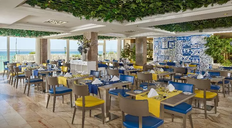 Fotos del hotel Holiday Inn Algarve - Armação De Pêra, An Ihg:  10