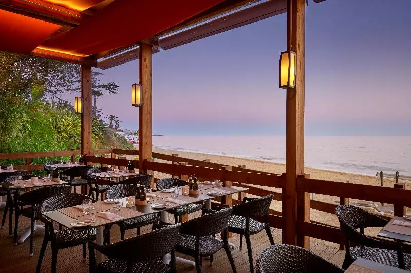 Fotos del hotel Holiday Inn Algarve - Armação De Pêra, An Ihg:  25