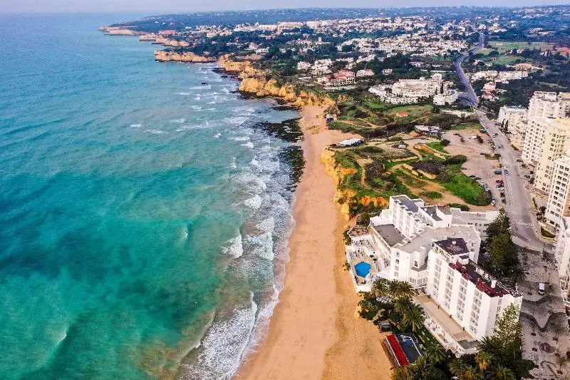 Fotos del hotel Holiday Inn Algarve - Armação De Pêra, An Ihg:  13
