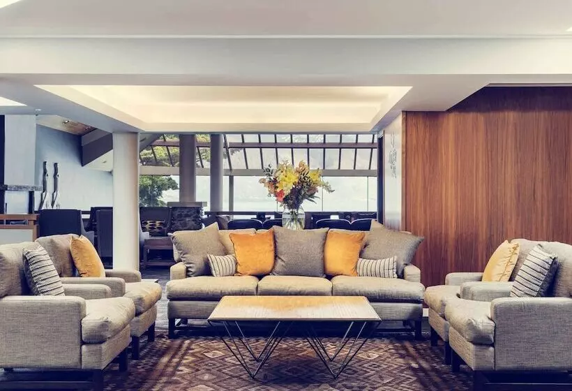 Mercure Queenstown Resort