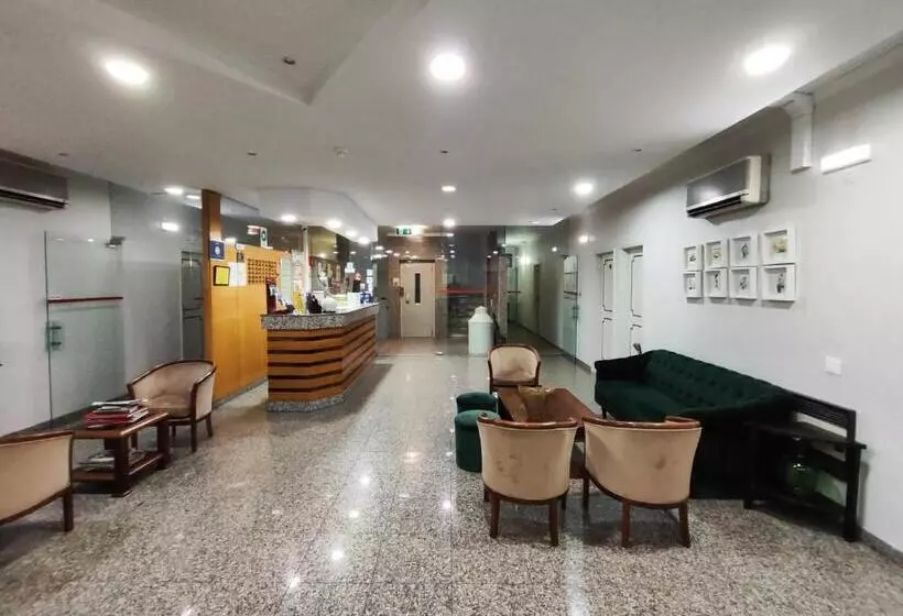 Fotos del hotel Residencial Centro Comercial Avenida Bragashopping:  2