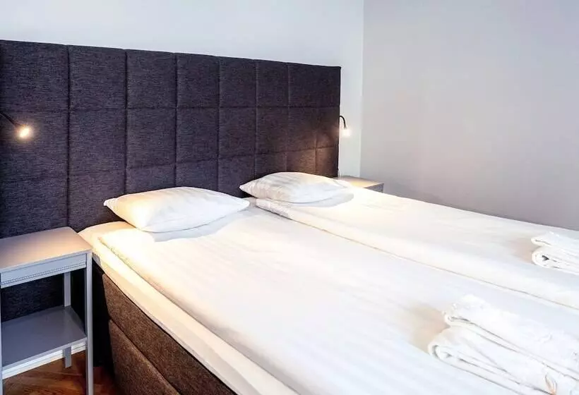 Fotos del hotel Queen's:  11