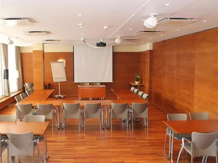 Fotos del hotel Haaga Central Park:  14