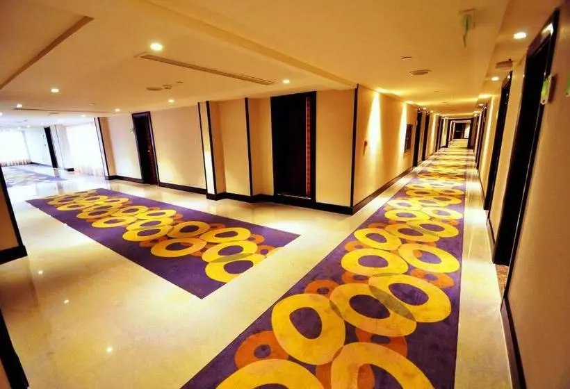 Fotos del hotel Holiday Inn Jeddah Al Salam, An Ihg:  13