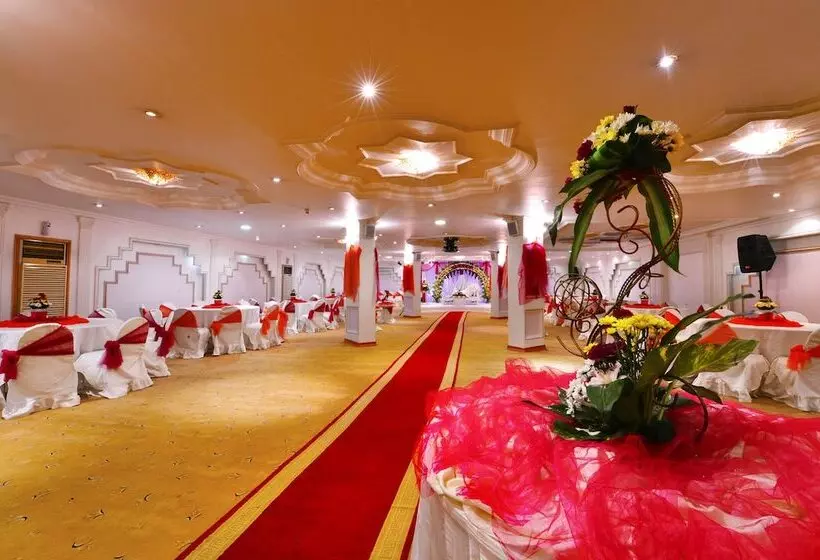 Fotos del hotel Seteen Palace:  7