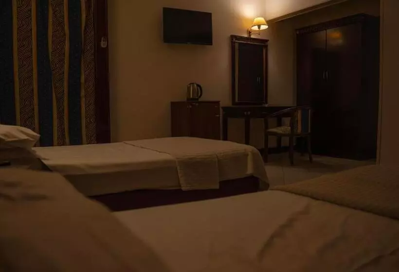 Fotos del hotel New Garden Palace:  11