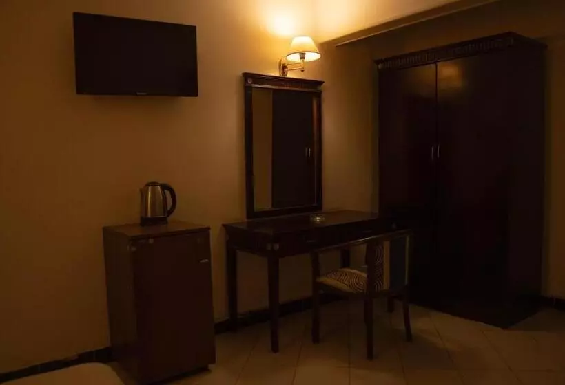 Fotos del hotel New Garden Palace:  13