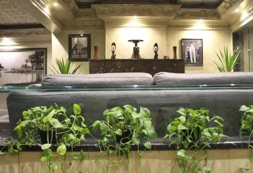 Fotos del hotel New Garden Palace:  14