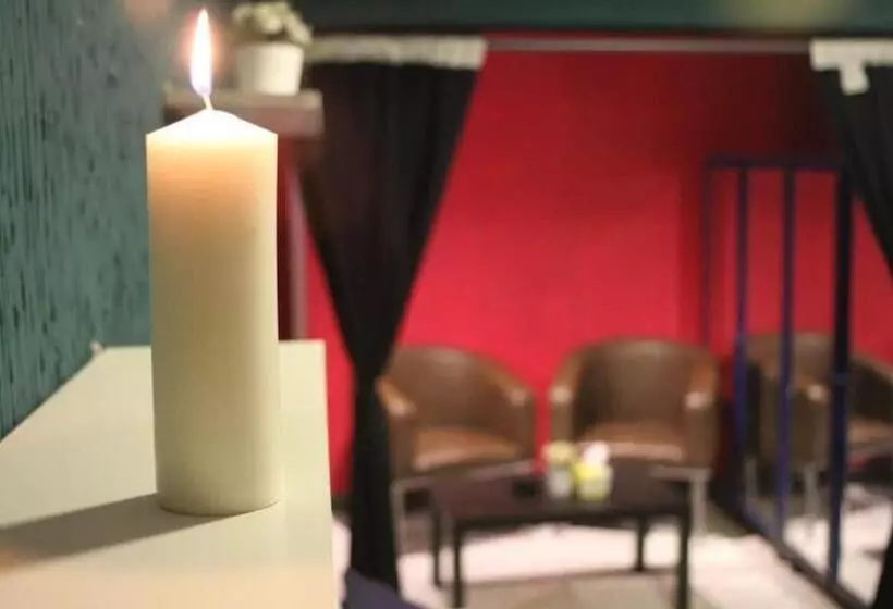 Fotos del hotel New Garden Palace:  7