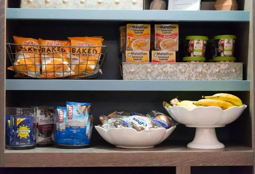 Fotos del hotel Versey Days Inn By Wyndham Chicago:  6