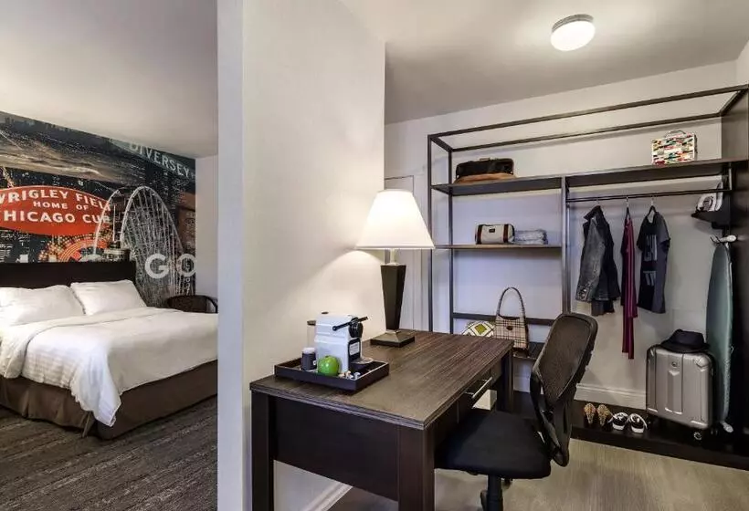 Versey Days Inn By Wyndham Chicago