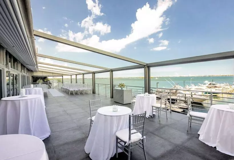 Fotos del hotel Doubletree By Hilton Grand Hotel Biscayne Bay:  7