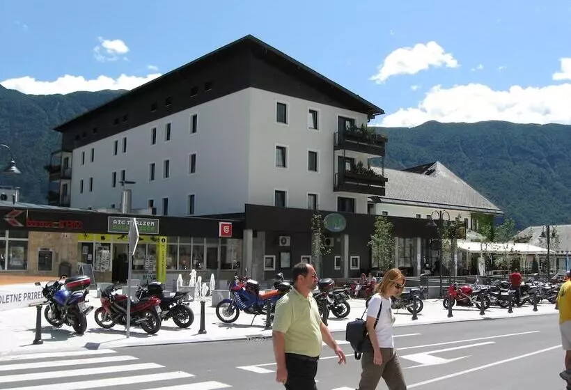 Fotos del hotel Alp:  7