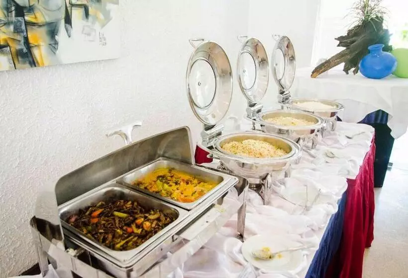 Fotos del hotel Catamaran Beach:  21