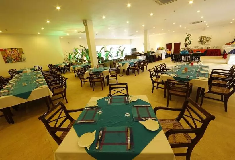 Fotos del hotel Catamaran Beach:  17