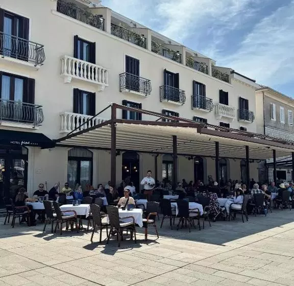 Fotos del hotel Pine:  5