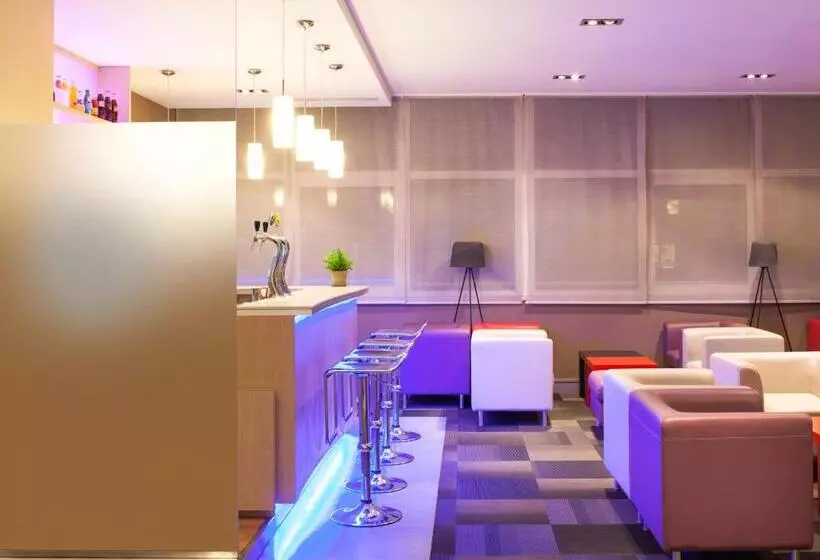 Fotos del hotel Novotel Nantes Centre Bord De Loire:  10