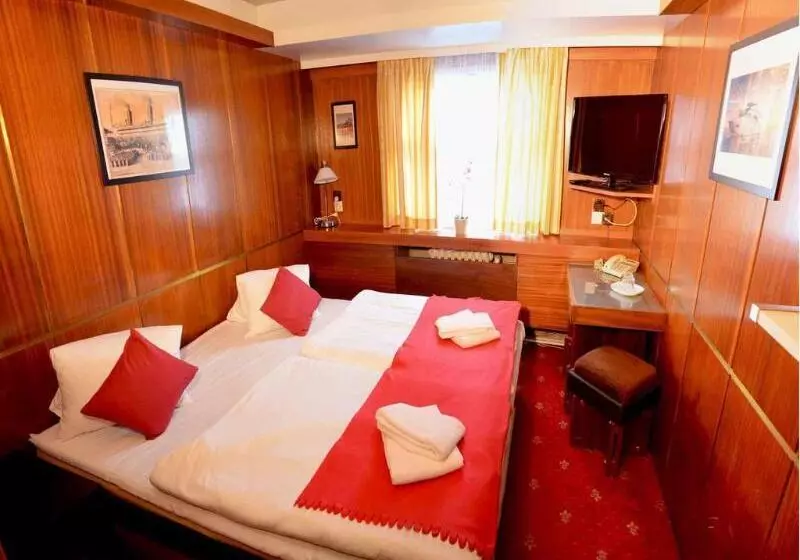 Fotos del hotel Botel Albatros:  8