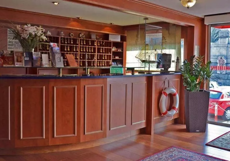 Fotos del hotel Botel Albatros:  4