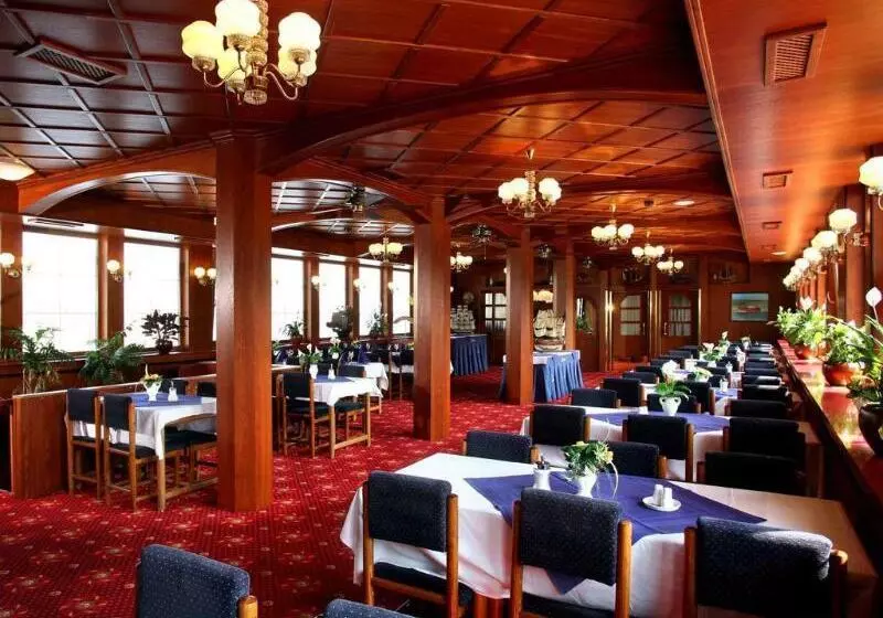 Fotos del hotel Botel Albatros:  3