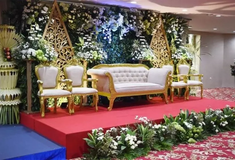 Fotos del hotel Surabaya Suites:  14