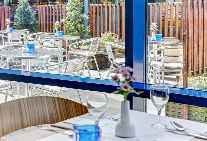 Fotos del hotel Intercity Hamburg Altona:  7