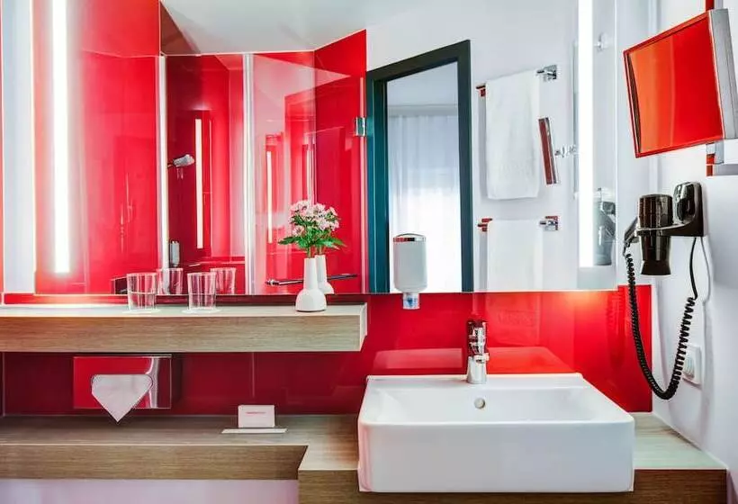 Fotos del hotel Intercity Hamburg Altona:  14