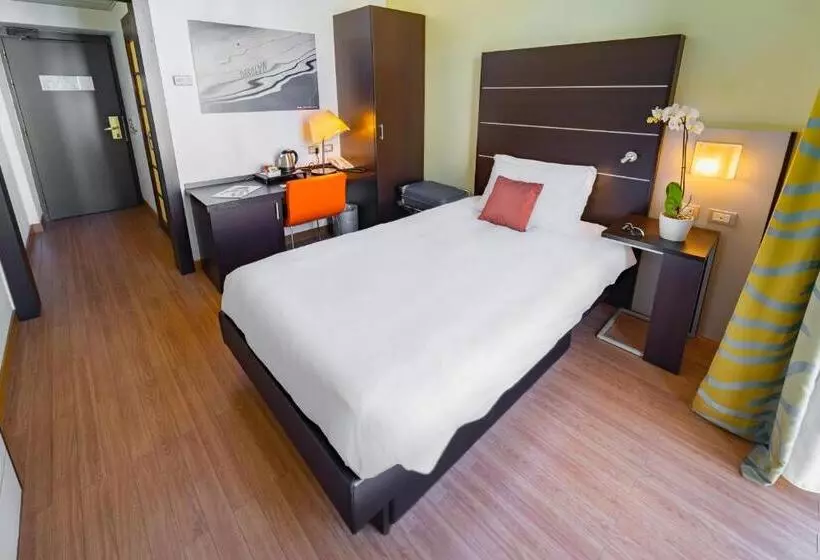 Fotos del hotel Mercure Napoli Centro Angioino:  10