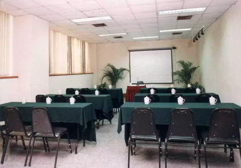 Fotos del hotel Zhujiang Overseas:  3