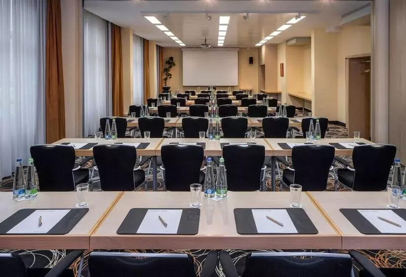 Fotos del hotel Mövenpick Hotel Nürnberg Airport:  4