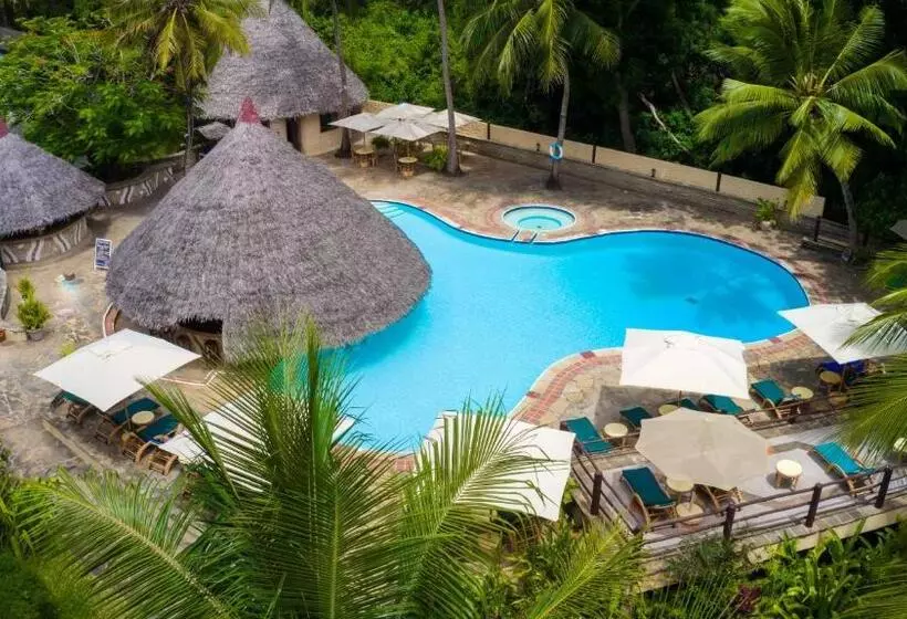 Fotos del hotel Pinewood Beach Resort And Spa:  2