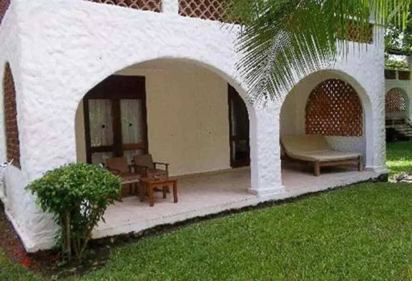 Fotos del hotel Pinewood Beach Resort And Spa:  14