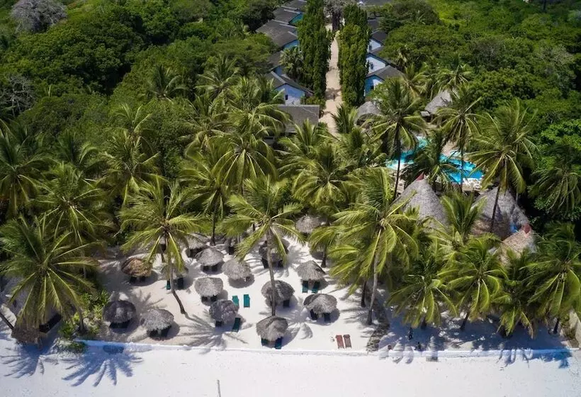 Fotos del hotel Pinewood Beach Resort And Spa:  22