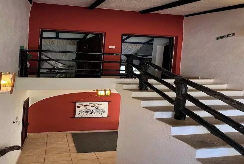 Fotos del hotel Pinewood Beach Resort And Spa:  3