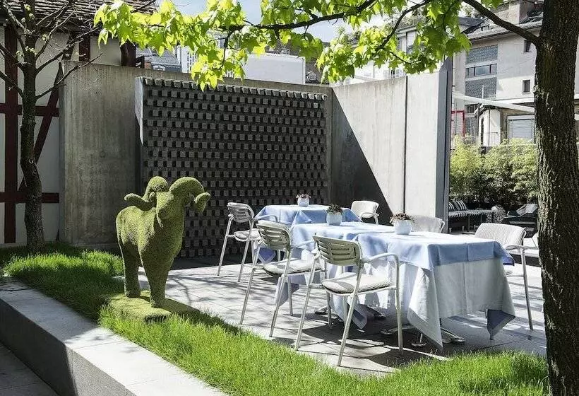 Fotos del hotel Widder Hotel - Zurichs Luxury Hideaway:  20