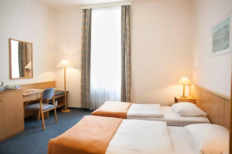 Fotos del hotel City Hotel Matyas:  12