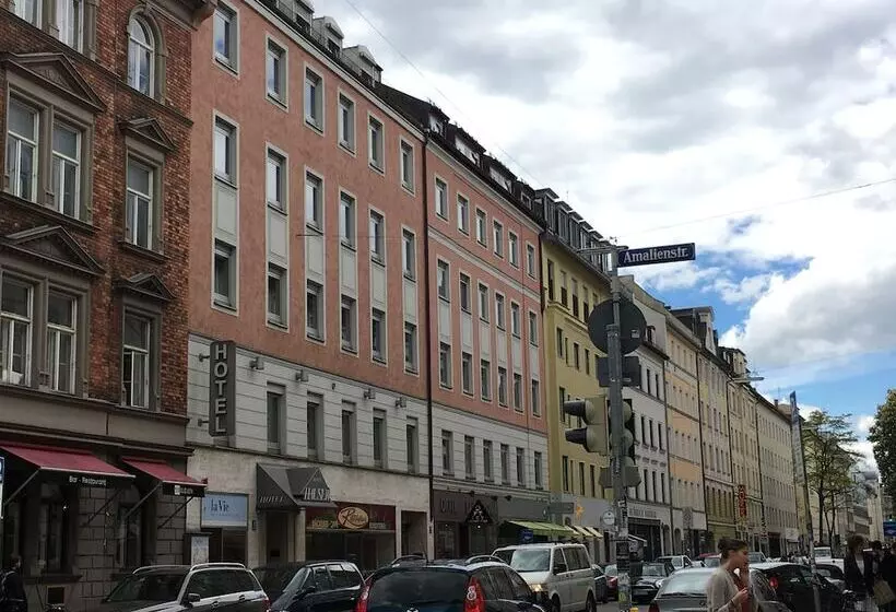 Hauser An Der Universität