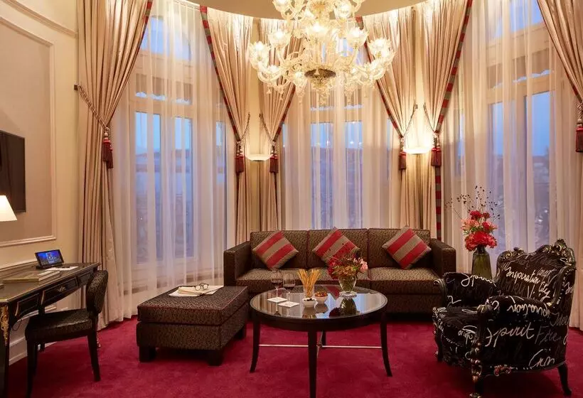 Fotos del hotel Schweizerhof Zürich:  11