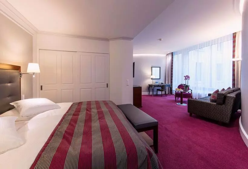 Fotos del hotel Schweizerhof Zürich:  9