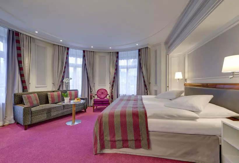 Fotos del hotel Schweizerhof Zürich:  8