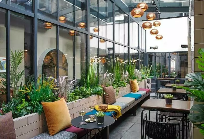 Fotos del hotel The Mont:  3