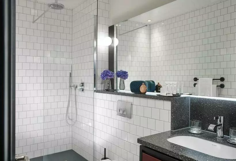 Fotos del hotel The Mont:  4