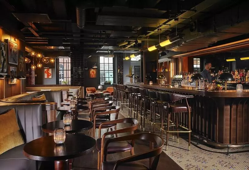 Fotos del hotel The Mont:  8