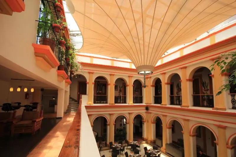 Fotos del hotel Ciudad Real Centro Historico:  6