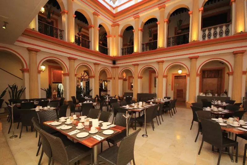 Fotos del hotel Ciudad Real Centro Historico:  21