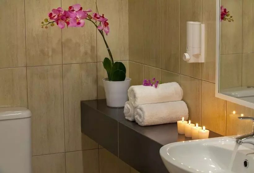 Fotos del hotel Queens Bay:  6