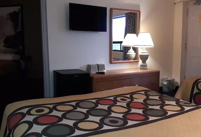 Fotos del hotel Super 8 By Wyndham Niagara Falls North:  7