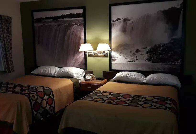 Fotos del hotel Super 8 By Wyndham Niagara Falls North:  18