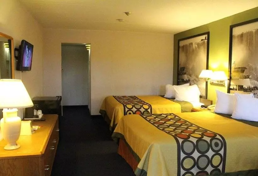Fotos del hotel Super 8 By Wyndham Niagara Falls North:  3